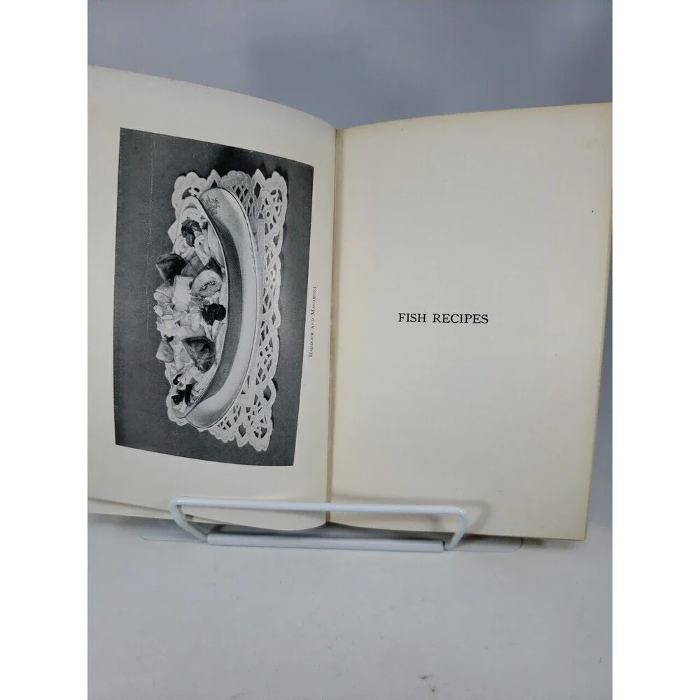 How To Cook in Casserole Dishes by Marion H Neil 1912 McKay Publishing Hardcover